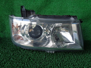 ワゴンＲ　MH22S　H19年　＜スティングレー＞ 純正　右ヘッドライト　HID　KOITO 100-59164　【8448 4-4945】