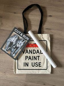  super valuable [ official exhibition ]Banksy Bank si-CUT & RUN official goods 4 point set dismalandtizma Land walled off hotel captured cut and run