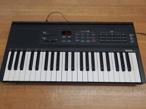 YAMAHA　ヤマハ　シンプルキーボード　KB-18　