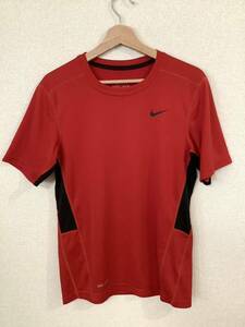 NIKE ナイキ DRI-FIT ドライフィット　半袖Tシャツ メッシュTシャツ　速乾性　トレーニングウェア　スポーツ　レッド　古着