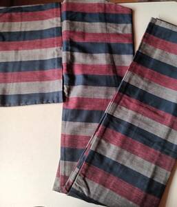 おばあちゃんの手縫い着物シリーズ：小紋（赤と青のストライプ）