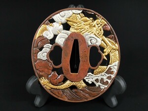 Q6972　刀鍔　雲龍図　銅地　絵金銀　日本刀装具　鍔　つば　鐔　刀鐔　刀の鍔　重さ約131G　厚さ約5mm