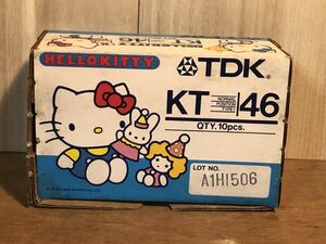 当時物　SANRIO サンリオ　HELLO KITTY ハローキティ　vintage retoro レトロ　雑貨　TDK カセットテープ　空箱　珍品