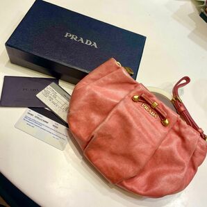 PRADA レザーポーチ　ピンク　確実正規品　プラダ　ポーチ　本革　レザー トロッター