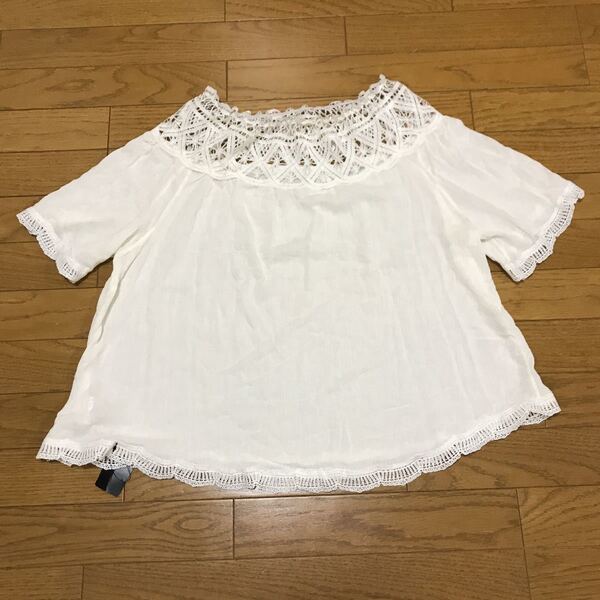 送料無料■タグ付新品■SPRAY PREMIUM スプレイ プレミアム ホワイト 胸レース オフショルダーカットソー サイズF