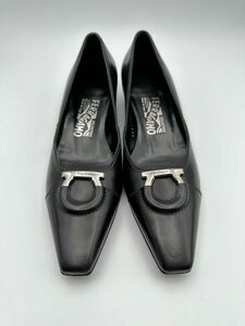 Salvatore Ferragamoフェラガモローファー6B