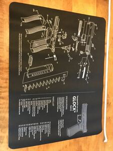 ガンメンテナンスマット　クリーニングマット　整備等に　マウスパッド　約39cm×約30cm グロック 17 GLOCK17 gen5