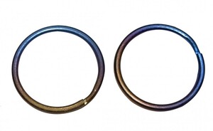 チタンリング 直径32mm 内径28mm φ2 陽極酸化 虹色に輝くリング 2個セット