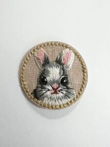 可愛い　かわいい　兎ちゃん　ウサギ　うさぎ　まる 刺繍ワッペン