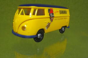 BREKINA Art. 35390 VW T1b Kasten ”BANANIA” (212) 