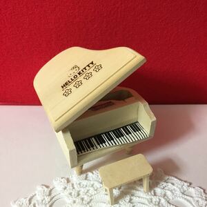  Sanrio retro * Kitty miniature furniture * piano *