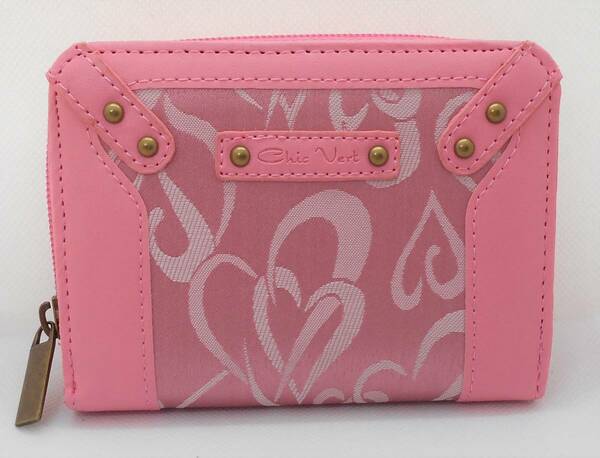 【新品】ｃｈｉｃ ｖｅｒｔ　レディース　二つ折り財布　ラウンドファスナー　ピンク　ハート