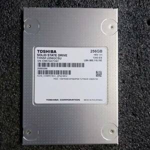 【ほぼ未使用】TOSHIBA 2.5インチ SATA SSD 256GB THNSFJ256GCSU