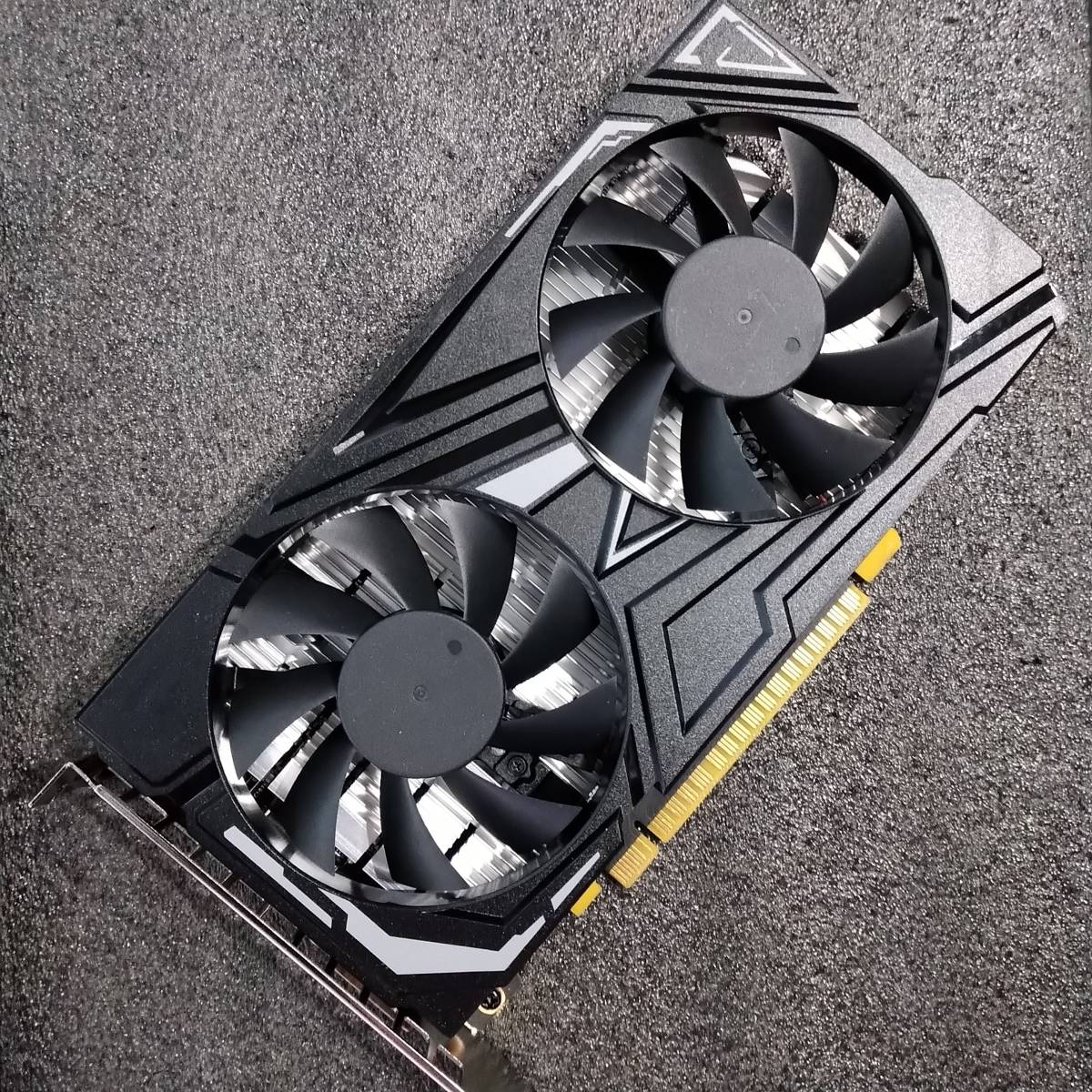 玄人志向GEFORCE GTX 1650 GDDR6メモリ版（補助電源無し後期モデル