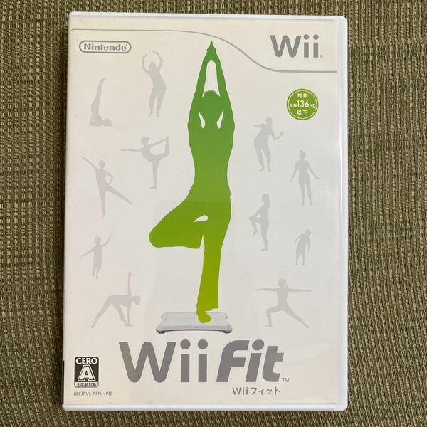 送料無料 Wiiソフト 箱・説明書付き Wii Fit Wiiフィット