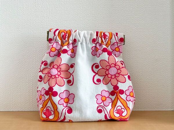 ドイツヴィンテージ ハンドメイド バネ口ポーチ