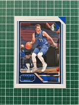 ★PANINI 2020-21 NBA CHRONICLES #82 LUKA DONCIC［DALLAS MAVERICKS］ベースカード「THREADS」★_画像1