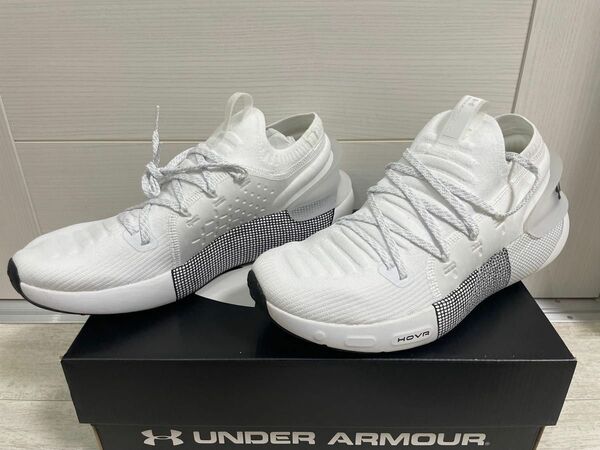 新品 未使用 UnderArmour HOVR Phantom 3 サイズ28 アンダーアーマー フォバーファントム3