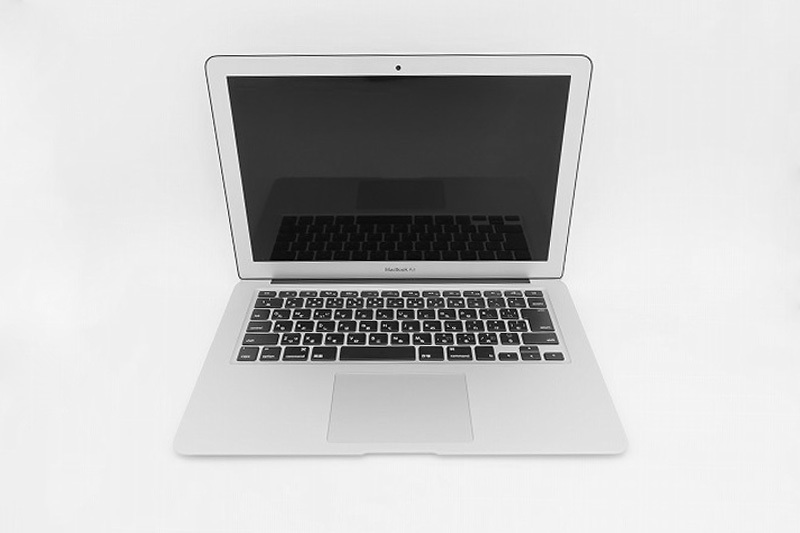 Apple/MacBook Air/13.3ワイドTFT /Core i5 1.6GHz/SSD 256GB/メモリ