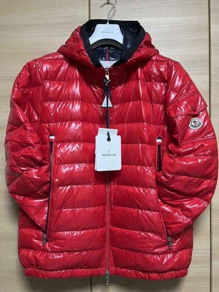 新品タグ付き！モンクレール　ライトダウン　フード付き　サイズ4 MONCLER