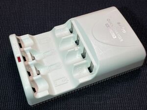 SANYO　充電式ニッケル水素電池 急速充電器　NC-M58