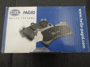 【未使用品】HALLA PAGID ブレーキパッド 8DB355018-751 T5155 1set メルセデスベンツ