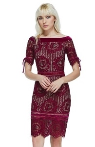 TADASHI SHOJI　タダシショージ　BURGUNDY　ワンピース　「０ 」/ ５−７号程度