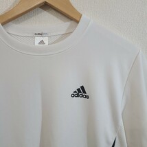 ☆adidas/アディダス/メンズ/Lサイズ/ 半袖Tシャツ/ドライシャツ/スポーツウェア/ホワイト/ワンポイント/トップス_画像3