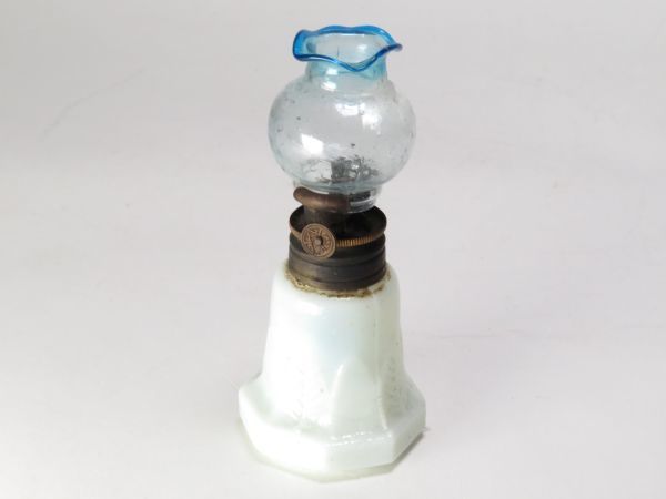 ヤフオク! -「古いランプ」(工芸品) の落札相場・落札価格