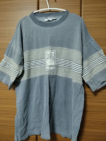 海外ディズニー パリ 大きいサイズ 色あせ劣化あり Tシャツ サイズ表記見当たりませんがL相当【複数購入割引あり】