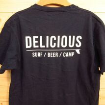 ◎DELICIOUS デリシャス◆半袖 Tシャツ HOLIDAY プリント SURF BEER CAMP◆メンズ 紺 Mサイズ◆A2326_画像4