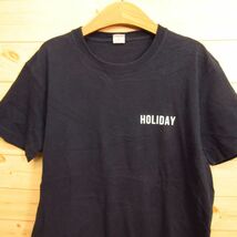 ◎DELICIOUS デリシャス◆半袖 Tシャツ HOLIDAY プリント SURF BEER CAMP◆メンズ 紺 Mサイズ◆A2326_画像3