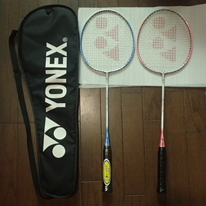 ★YONEX　ヨネックス　バトミントンラケット　2本セット　GR400（中古）★グリップテープ白（新品）２本おまけ付　