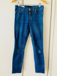 H4178cL MAISON KITSUNE 52 rue de richelieu Paris 1er メゾンキツネ サイズ25 (S～M位) デニムパンツ スキニーパンツ ブルー USED 