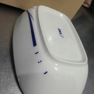 激レア全日空 ANA 機内食 陶器の器 お皿 深鉢 新品 未使用 ロゴ入り 約18×11×4cm *お皿1枚の価格です。