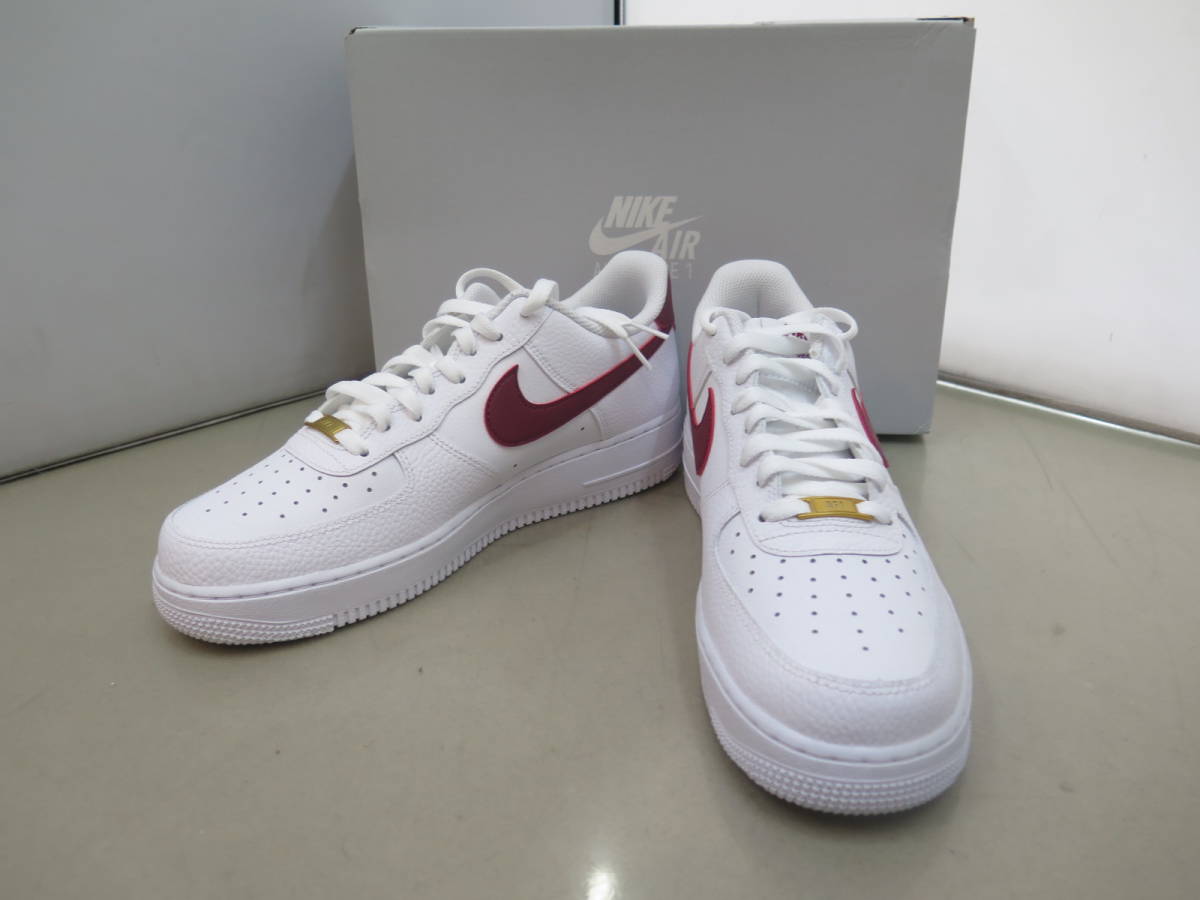 ヤフオク! -「nike air force 1 low red」(ファッション) の落札相場