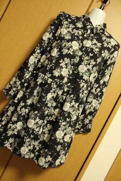 ★新品タグなし!裏地付 花柄 ワンピ 黒系サイズF/羽織 イーハイフン★