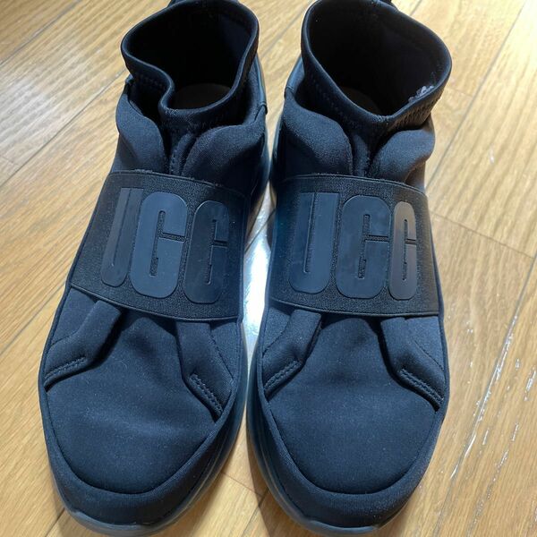 UGG ブーツ黒　22㎝　　