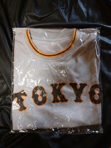 ★ジャイアンツ「TOKYO ロゴ入りビジターユニホーム デザインTシャツ(グレー)」★