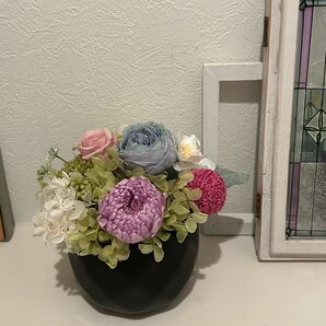 そのまま飾れる　花器付　プリザーブドフラワー仏花　お供え　お彼岸　供花　菊　マム　ピンポンマム　アーティフィシャルフラワー　