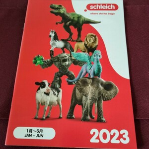 最新版　schleich カタログ　シュライフ　カタログ　71ページ　1月〜6月　ドイツ　玩具　動物