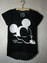 to6710　DISNEY　ディズニー　レディース　SLEEPY TIME MICKEY　スリープ　ミッキー　マウス　半袖　tシャツ　人気　送料格安_画像1