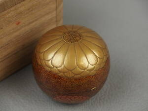 [ antique * tea utensils ]* old lacqering ** gold silver lacqering . writing incense case pear ground en080xb.