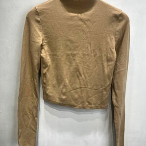 P047 Bershkaハイネックカットソー