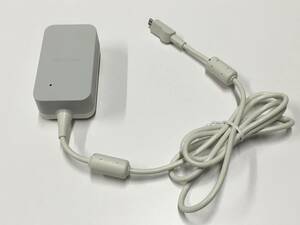 A13457)純正 Docomo microUSB ACアダプタ 05 中古動作品