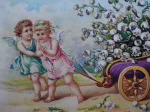 アンティークポストカード*鈴蘭の花と可愛い天使妖精たち