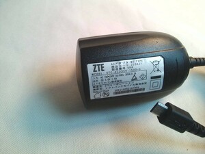 ZTE　ACアダプター　MSタイプ　マイクロUSBプラグ　 STCA22O5011500‐C（5V　1.5A）ソフトバンクモバイル充電器★ 動作品