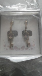 !ITS'DEMO (itsu demo )& Pretty Soldier Sailor Moon ( space-time. key )! collaboration! earrings!