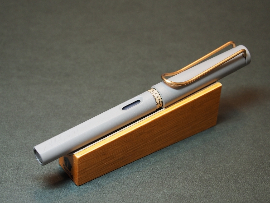 送料無料☆未使用☆伊東屋限定 LAMY Safari × itoya 万年筆 カッパー