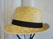 ￥ メンズ・レディース ￥ 麦わら帽子　綺麗な麦色　中折れハット　サイズ５９cm　キャップ　帽子　ソフト帽_画像1
